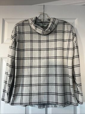 cleo Plaid Turtleneck Sweater - Gray Black